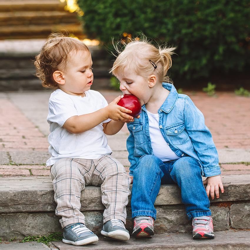 kids-sharing-apple-menifee-digital-magazine-people-places-stories-submit-your-story-2